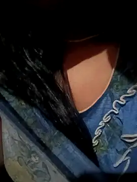 Snapshot of diksha--s chatting on May 2026 04:28:02 AM diksha--s online show from May 2026 04:28:02 AM
