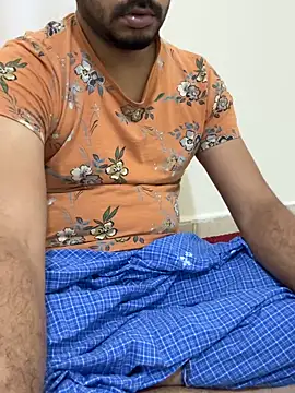 Handsome8677 online show from April 2026 10:51:02 PM