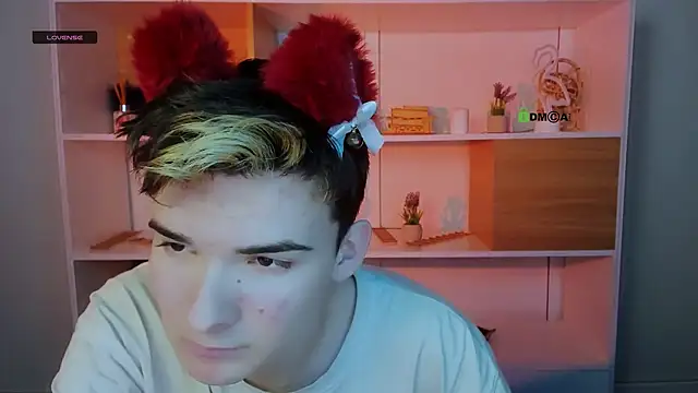 jordi ser online show from December 2025 07:30:02 PM