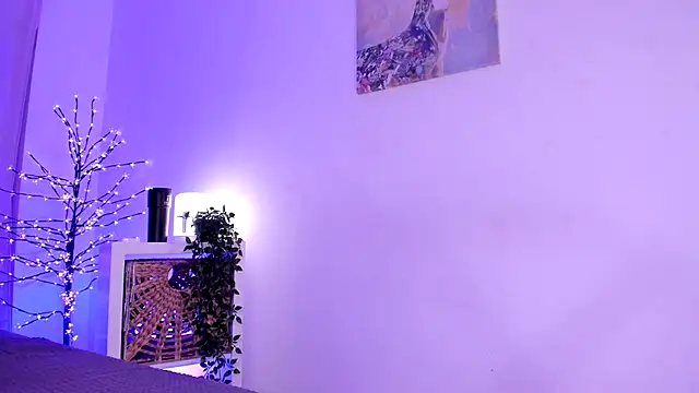 Divine Madeleine online show from March 2026 07:23:02 AM