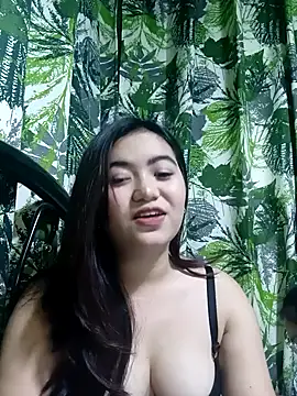 Snapshot of XxxHotCouples4u chatting on April 2026 08:34:01 AM XxxHotCouples4u online show from April 2026 08:34:01 AM