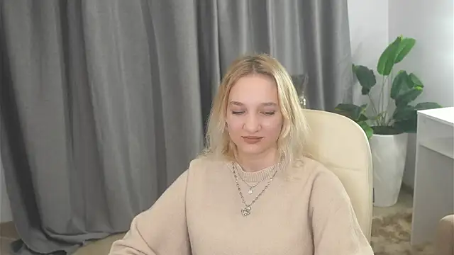 IngridGotto online show from October 2025 02:40:01 PM