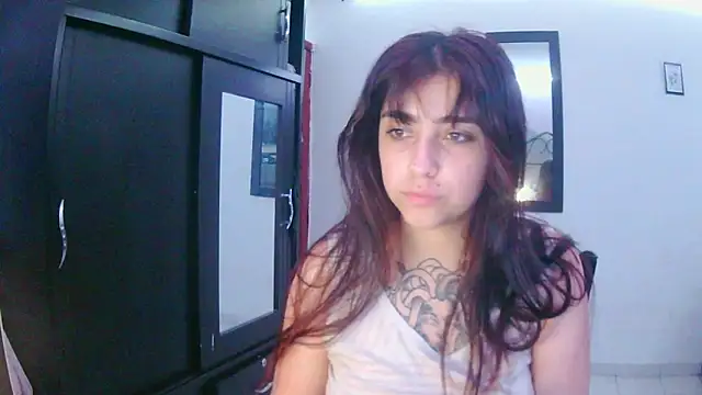 adri gomez1 online show from December 2025 02:48:01 PM