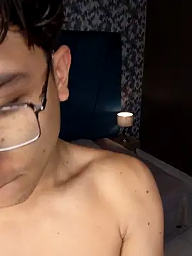 Aaron Eze online show from March 2026 08:26:01 PM