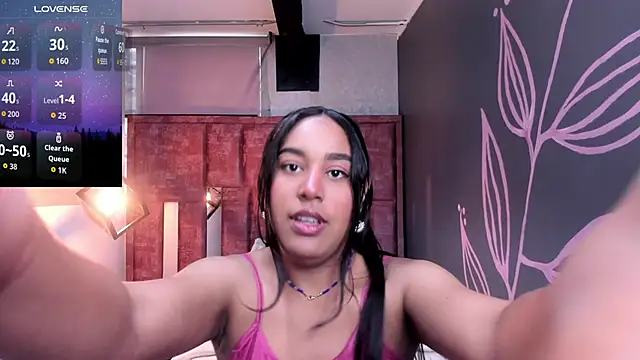 Rachel  Jonees online show from October 2025 12:06:02 PM
