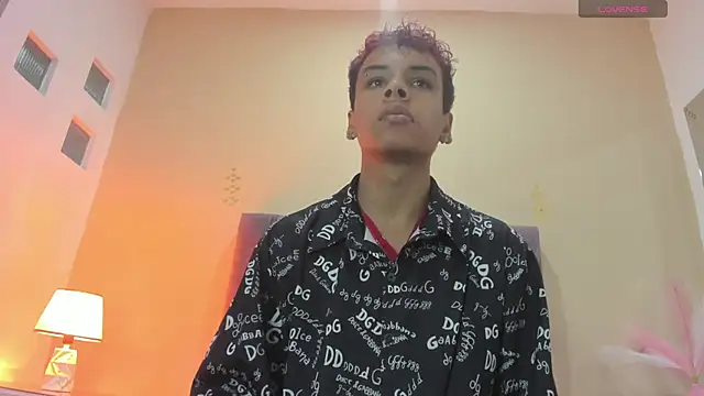 Xavier Fox    online show from February 2026 08:16:01 PM