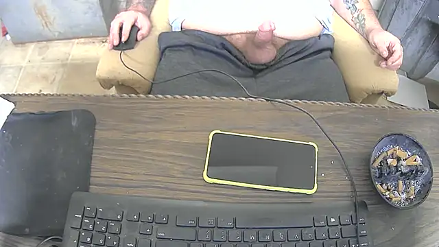 awynn1980 online show from January 2026 09:42:01 PM