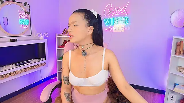 Miss koko  online show from December 2025 08:04:02 PM