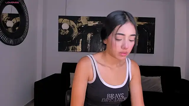 ScarlettBlaze  online show from December 2025 12:25:01 PM