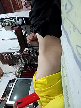 Snapshot of Tred322david chatting on December 2025 03:20:01 PM Tred322david online show from December 2025 03:20:01 PM