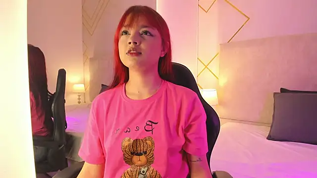 Martinaa Garcia online show from December 2025 07:53:02 PM