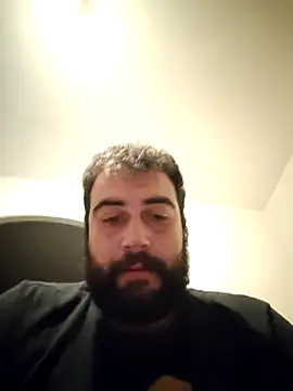 GluingPerson online show from October 2025 02:48:02 AM