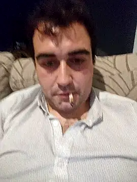 GluingPerson online show from November 2025 02:54:02 AM