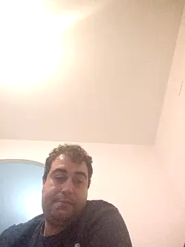 GluingPerson online show from November 2025 12:32:02 AM