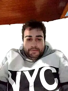 GluingPerson online show from November 2025 03:06:01 AM