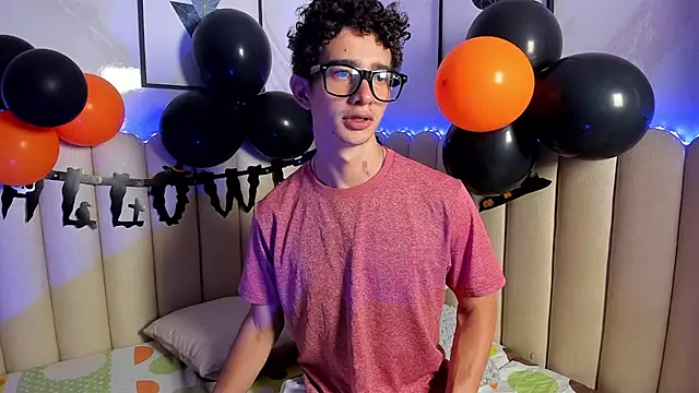 Sasha Blazes online show from October 2025 03:40:02 AM