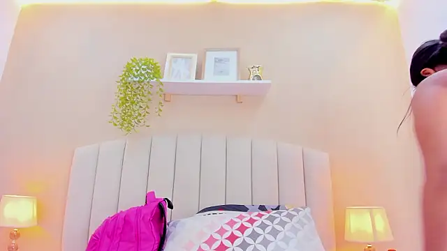 Sophiia 77 online show from February 2026 01:24:02 AM