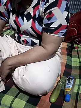 Snapshot of Priyanka-Khan chatting on June 2026 03:14:02 PM Priyanka-Khan online show from June 2026 03:14:02 PM
