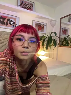 Snapshot of Emma_duff chatting on May 2026 07:43:02 PM Emma duff online show from May 2026 07:43:02 PM