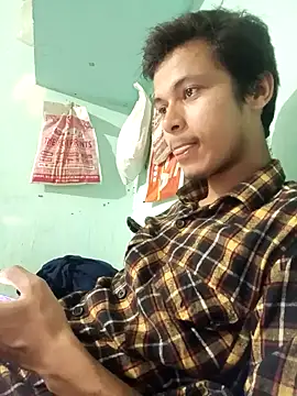 Snapshot of maxmishra18 chatting on October 2025 04:09:01 AM maxmishra18 online show from October 2025 04:09:01 AM