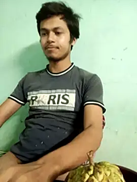 Snapshot of maxmishra18 chatting on November 2025 11:21:02 AM maxmishra18 online show from November 2025 11:21:02 AM