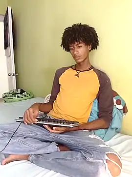 skinnyxsoo online show from October 2025 05:02:02 PM