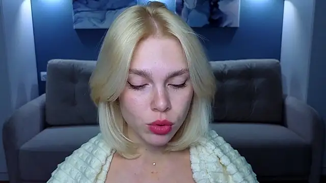 Maya Morrow online show from October 2025 01:34:02 PM