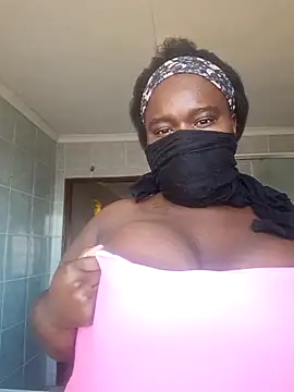 THASHATEEE online show from October 2025 02:51:02 PM