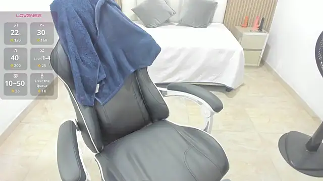 Aziz daud online show from March 2026 07:07:01 PM