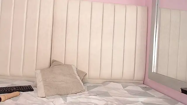 miel alisha online show from January 2026 12:30:01 PM