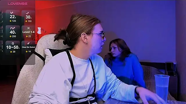 lina nik online show from October 2025 02:28:02 PM
