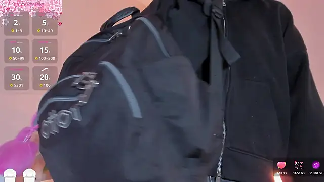 Strawberry Kitty  online show from February 2026 12:46:01 PM