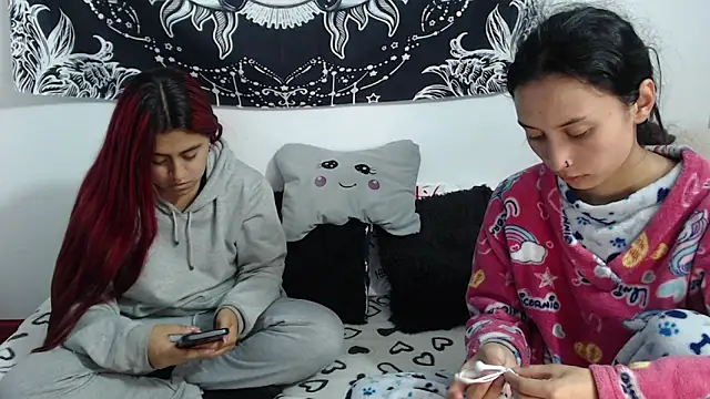 emily n abby online show from February 2026 01:06:01 PM