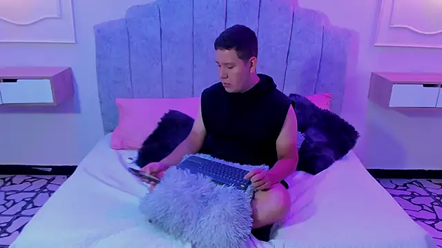 noah chapman online show from October 2025 12:19:01 PM