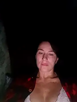 Snapshot of Luna_7777 chatting on November 2025 10:15:02 PM Luna 7777 online show from November 2025 10:15:02 PM