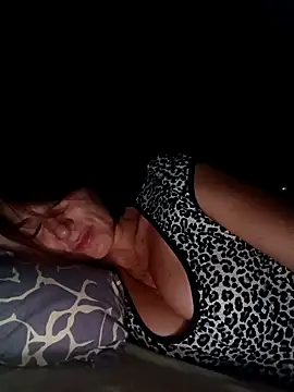 Snapshot of Luna_7777 chatting on November 2025 10:10:01 PM Luna 7777 online show from November 2025 10:10:01 PM