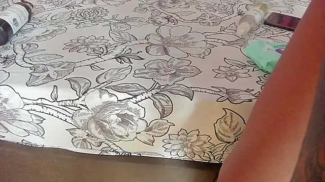 mia  blaze   online show from February 2026 03:00:02 AM