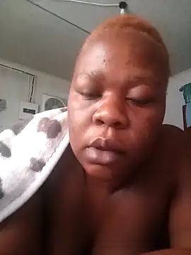 Roronae online show from November 2025 07:08:02 AM