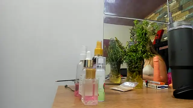 Zultana Mor online show from November 2025 03:05:01 AM