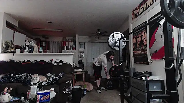 biggerisbetter12 online show from February 2026 07:51:02 AM