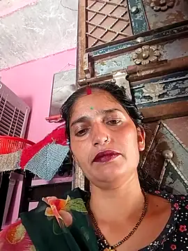 Snapshot of Pooja_shre chatting on May 2026 07:14:02 AM Pooja shre online show from May 2026 07:14:02 AM
