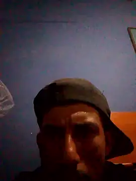 Snapshot of Orlao25cm chatting on October 2025 07:38:02 AM Orlao25cm online show from October 2025 07:38:02 AM