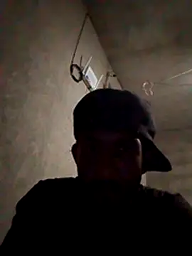 Snapshot of Orlao25cm chatting on November 2025 01:39:01 AM Orlao25cm online show from November 2025 01:39:01 AM