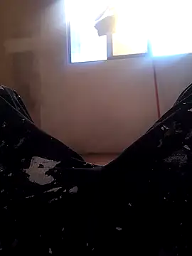 Snapshot of Orlao25cm chatting on November 2025 05:29:02 PM Orlao25cm online show from November 2025 05:29:02 PM