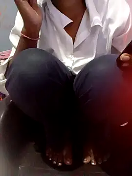 Snapshot of Chocopie_Girl chatting on November 2025 05:57:01 PM Chocopie Girl online show from November 2025 05:57:01 PM