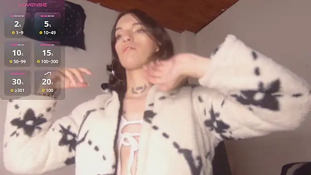 Snapshot of Scarlett_crastrawberry chatting on November 2025 09:06:02 PM Scarlett crastrawberry online show from November 2025 09:06:02 PM