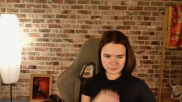 May Bloom online show from December 2025 05:13:01 AM