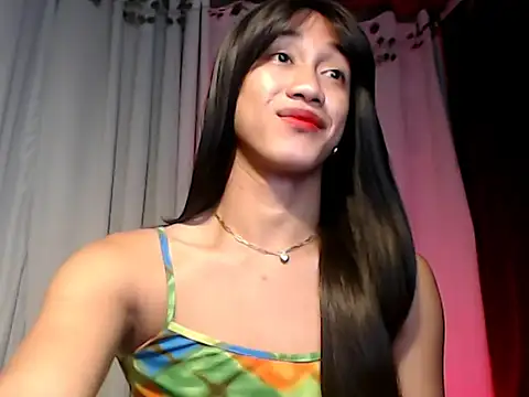 taylaxuxu online show from July 2026 07:03:01 AM