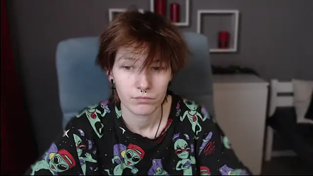 Snapshot of guitarandangell chatting on November 2025 11:24:01 AM guitarandangell online show from November 2025 11:24:01 AM