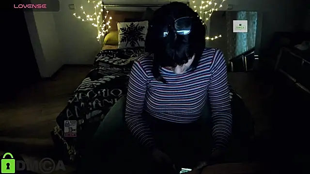 A Skyy online show from April 2026 02:51:02 AM